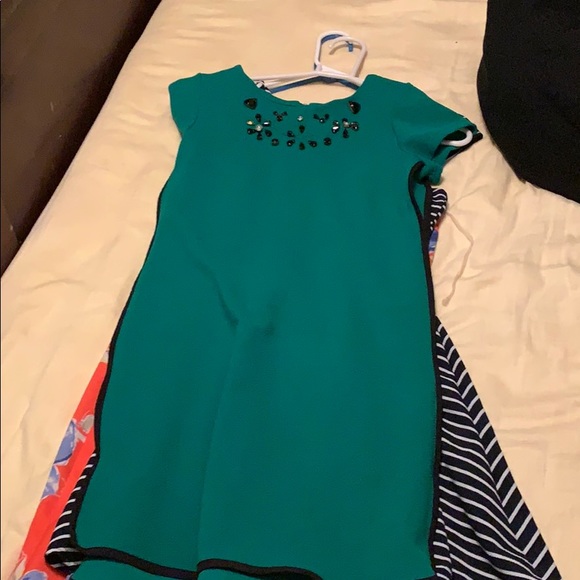 Dresses - Picture 3 of 6